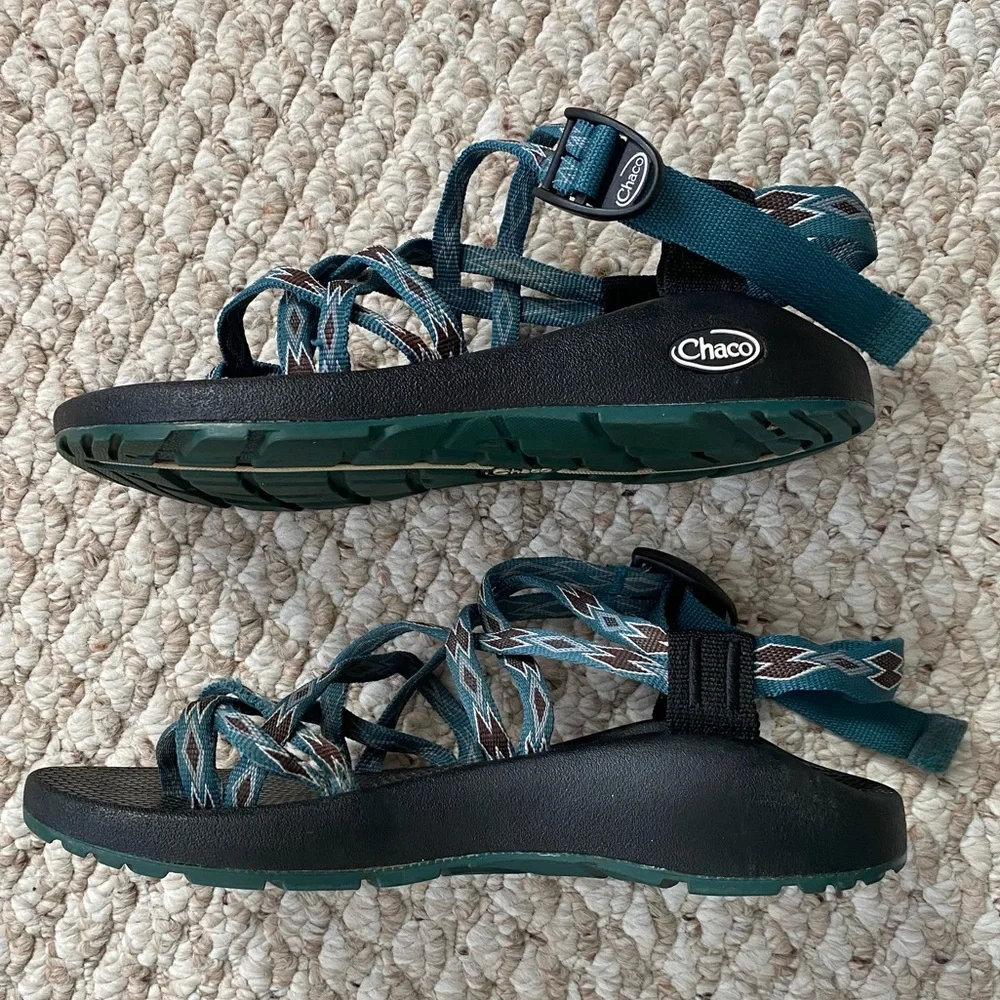 CHACO SANDALS - SIZE 7 - Picture 3 of 5
